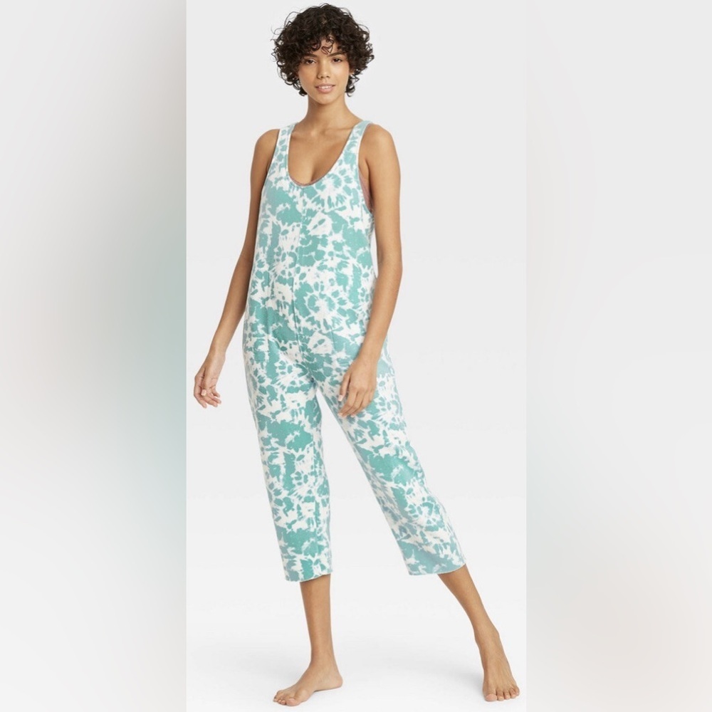 Colsie Teal Light Blue and White Tie-Dye Sleeveless Jumpsuit Size Small